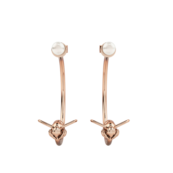 1986 Bee 93˚ 3/4 Moon Earrings with white pearl in Rose gold